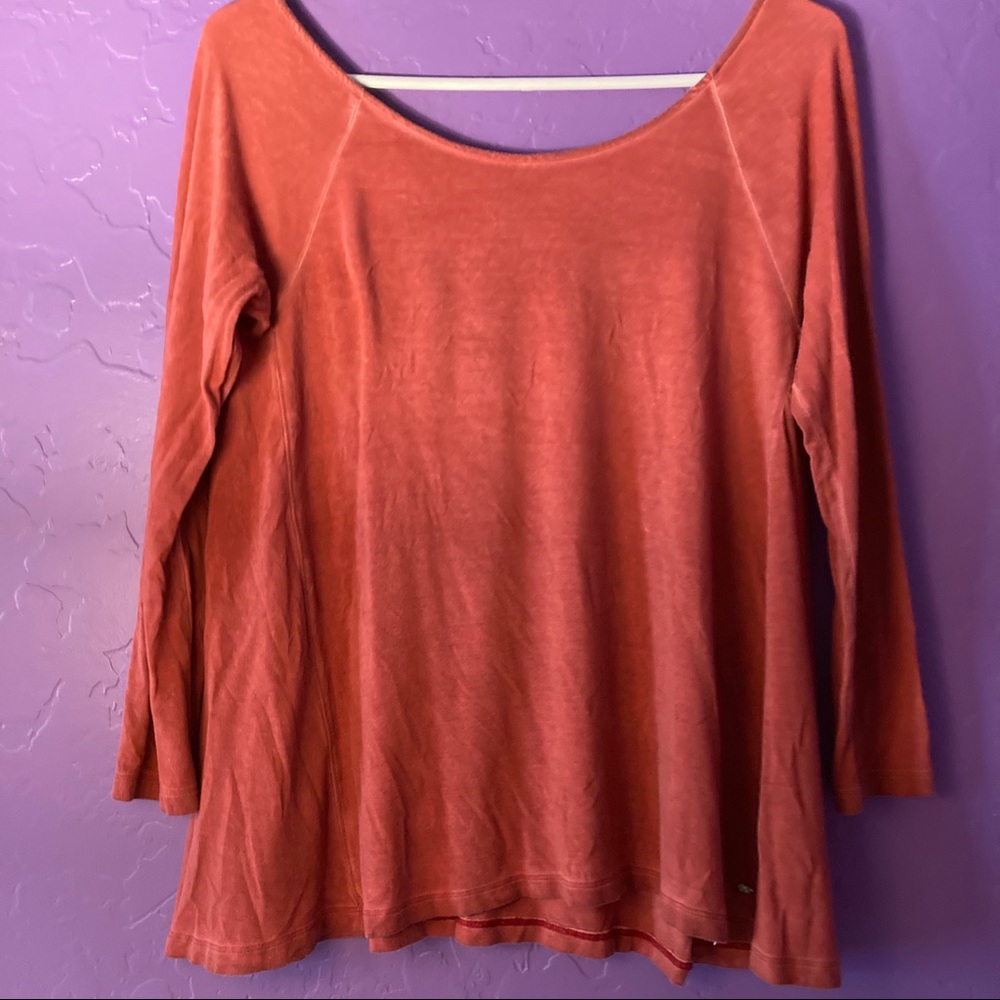 American Eagle top